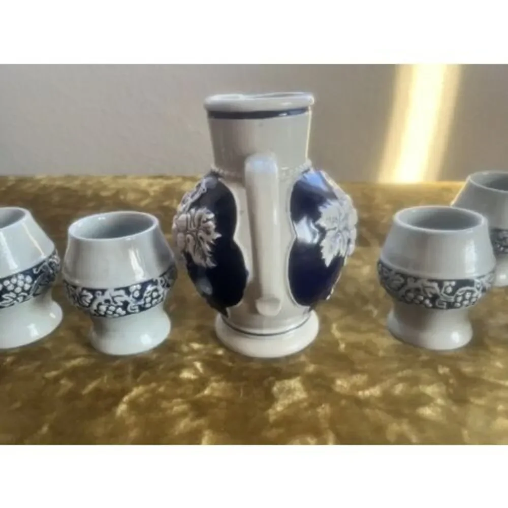 German Stoneware Pitcher Salt Glaze Cobalt Bacharach/A.Rhein With 5 Cups (7566)